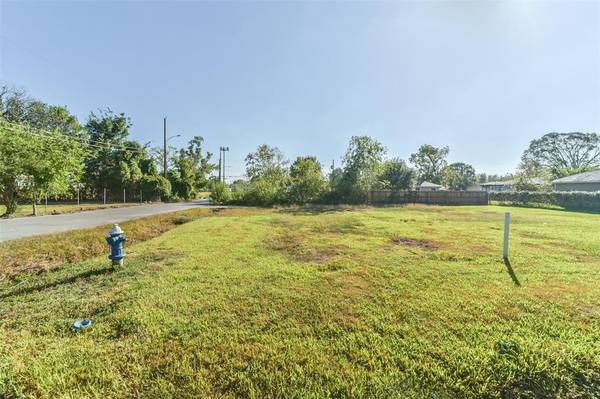 Lot 10 Sam Wilson ST, Houston, TX 77020