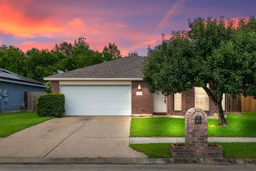 3530 Red Cedar BND, Baytown, TX 77521