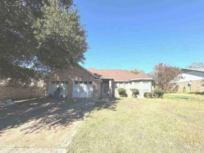 85 Delmore DR, Hillsboro, TX 76645