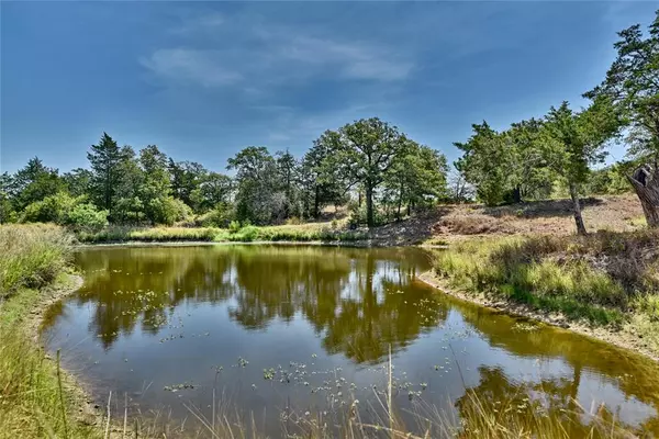 200 Spanish Canyon TRL,  West Point,  TX 78963