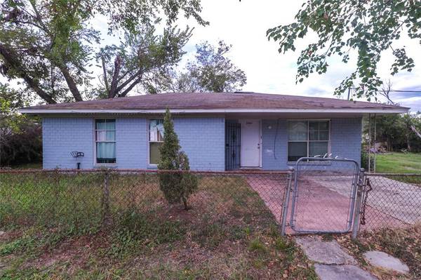 2303 Short ST, Baytown, TX 77521