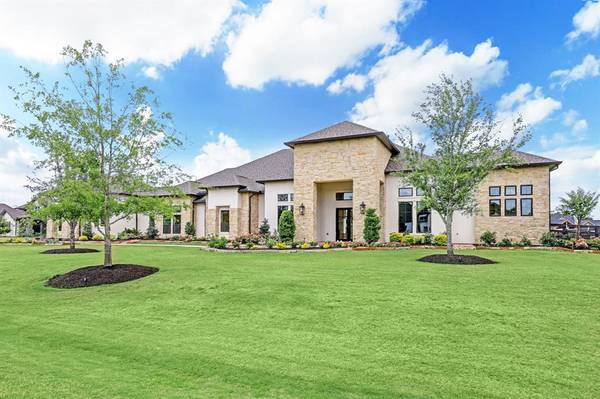 9 Little Sorrell CT, Tomball, TX 77377