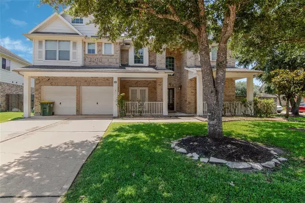 2102 Auburn Shores DR, Pearland, TX 77584