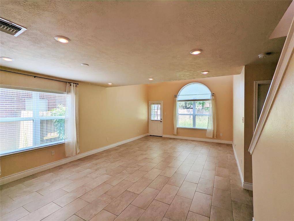 Houston, TX 77078,8815 Lyndonnille Falls LN
