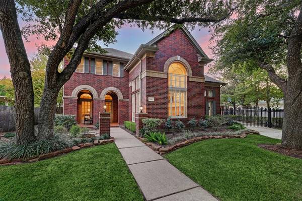 1310 Tracewood CV, Houston, TX 77077