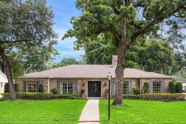 10215 Pine Forest RD, Houston, TX 77042