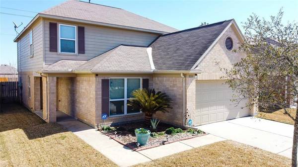 8114 Rosemary DR, Baytown, TX 77521