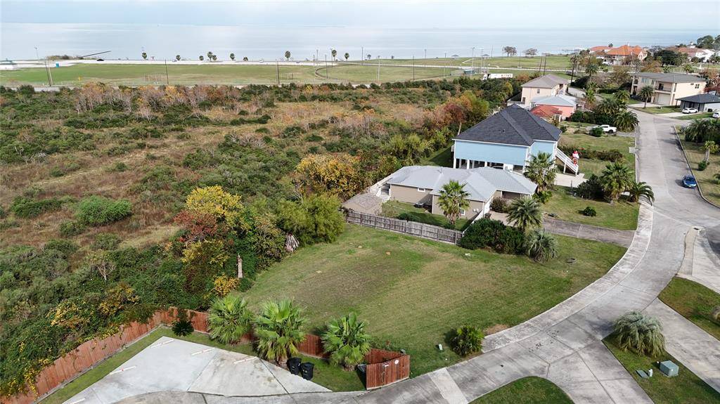 San Leon, TX 77539,226 Debbie LN