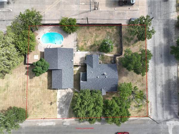 1479 E Hempstead, Giddings, TX 78942