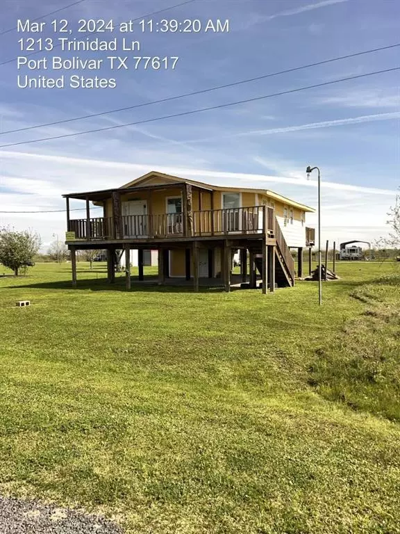 1220 Trinidad LN, Port Bolivar, TX 77650