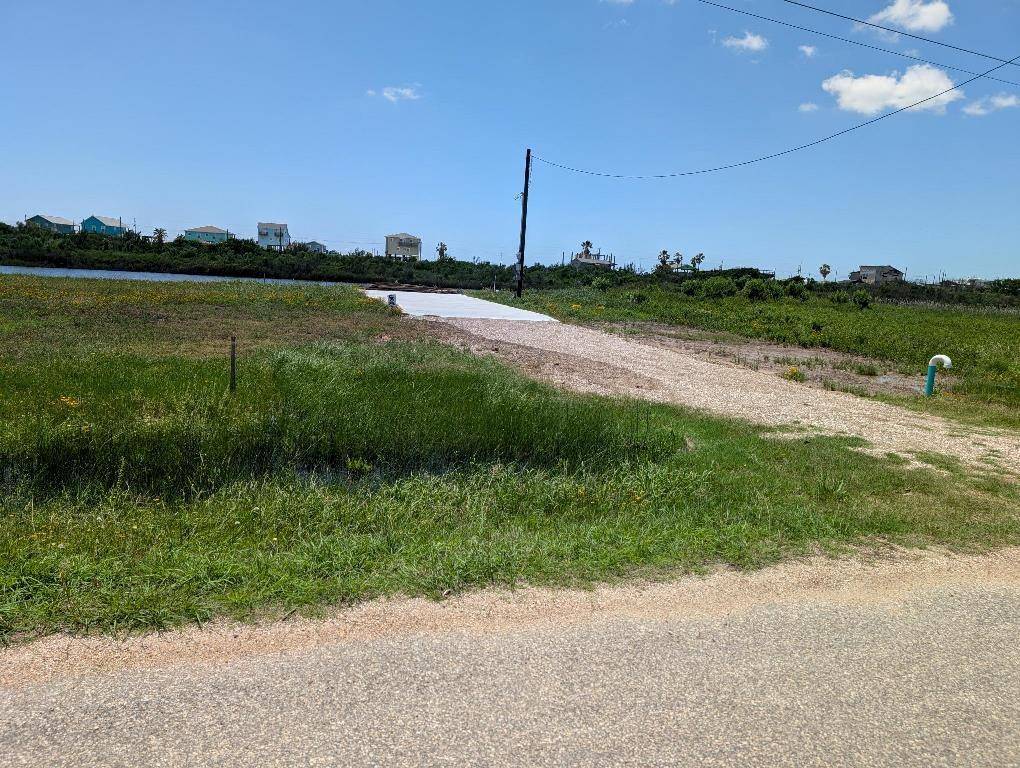 505 CR 204  Dolphin Way DR, Sargent, TX 77414