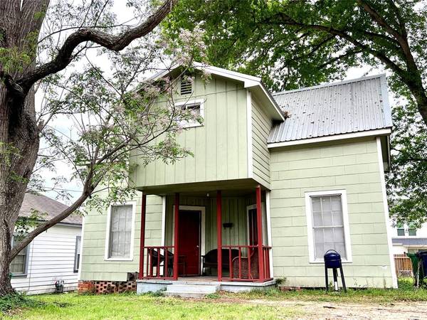 506 West Alamo ST, Brenham, TX 77833