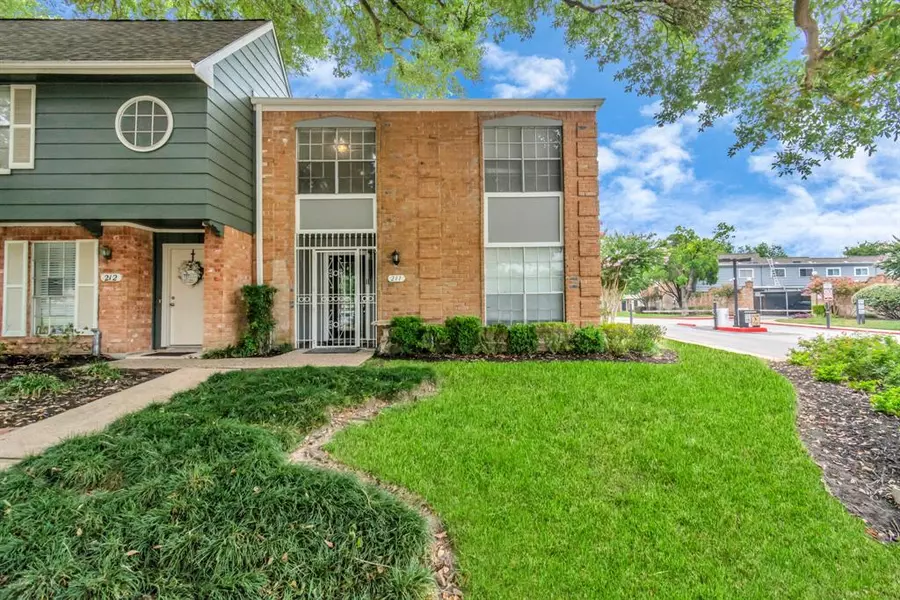 11002 Hammerly BLVD #211, Houston, TX 77043