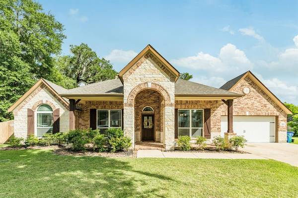 251 Wentworth DR, West Columbia, TX 77486