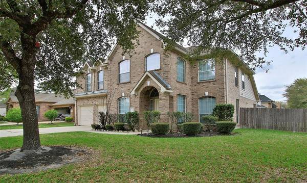 2327 Two Trail DR, Spring, TX 77373