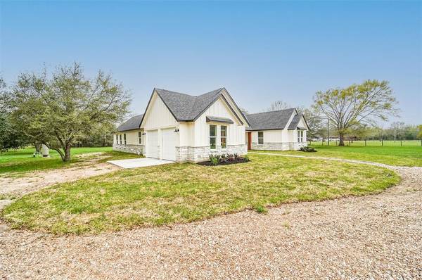 Damon, TX 77430,21707 Lake View RD