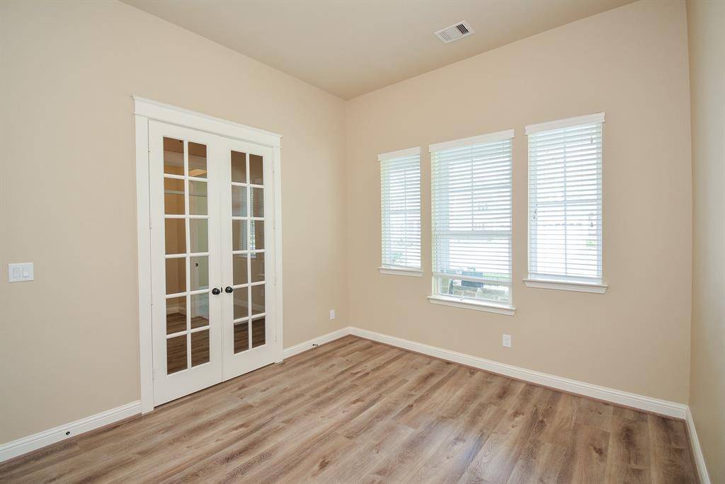 Montgomery, TX 77316,180 Cherry Oak LN