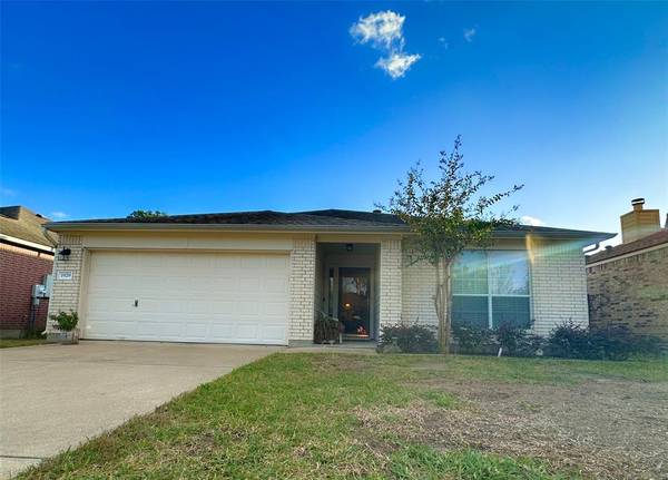 1929 Cameo CT, League City, TX 77573