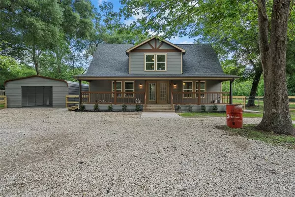 252 County Road 4013, Dayton, TX 77535