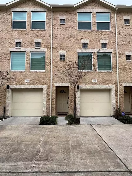 8705 Bryam ST #1402, Houston, TX 77061