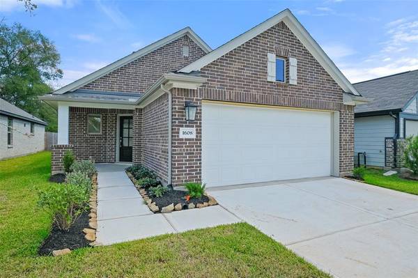 1608 Portia LN, Conroe, TX 77301