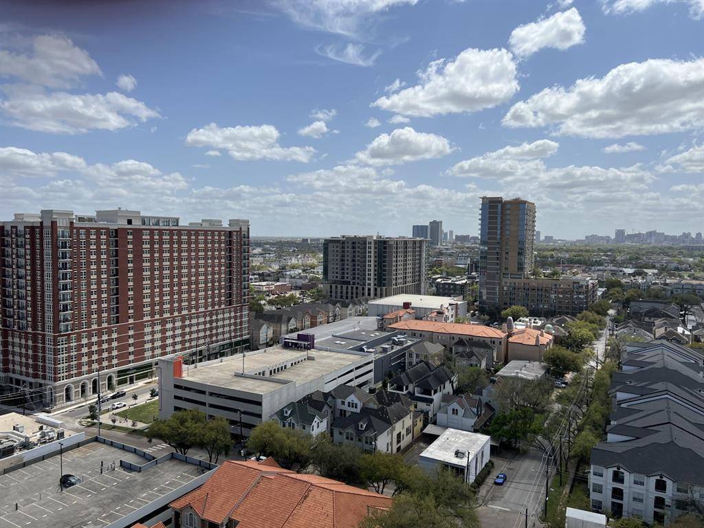 Houston, TX 77019,3333 Allen Pkwy #1804