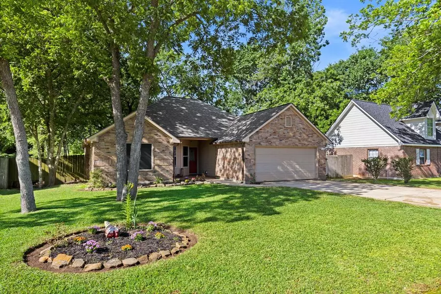 13043 Lazy LN, Willis, TX 77318