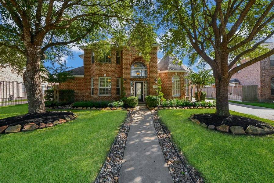 17327 E Mill Village CIR, Houston, TX 77095