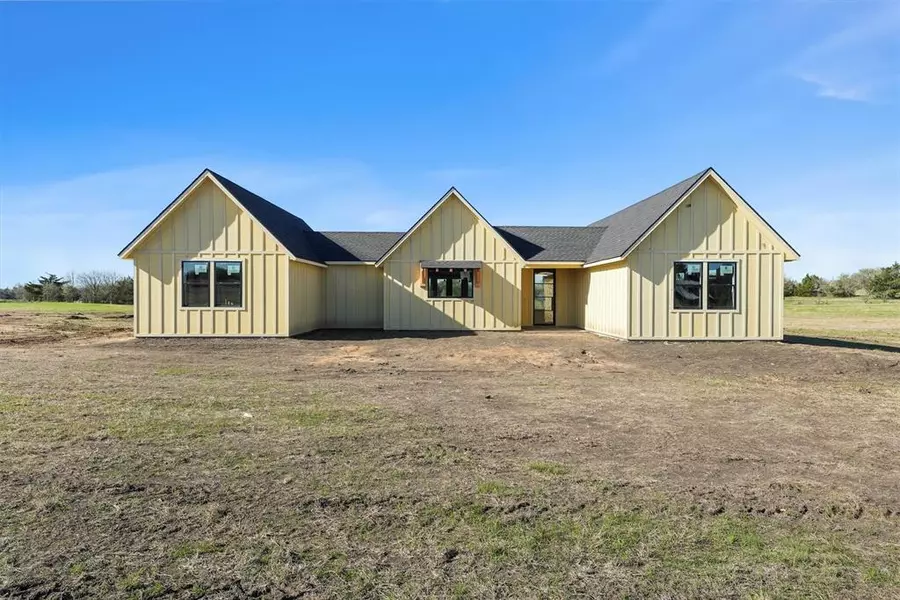 4858 Independence TRL, Burton, TX 77835