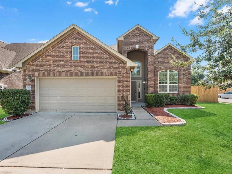 21906 Saragosa Pond LN, Spring, TX 77379