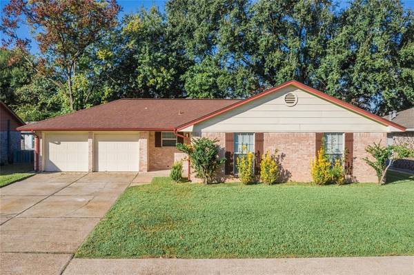 1121 Warren ST, Deer Park, TX 77536