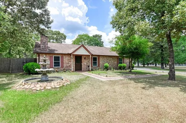 31815 W Oak XING, Magnolia, TX 77355