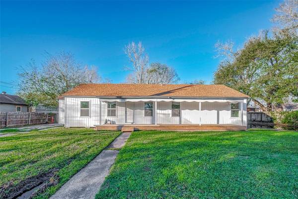 3009 Lincoln ST, Liberty, TX 77575