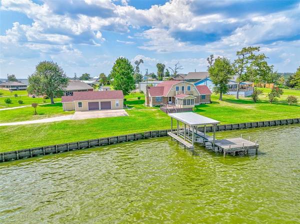 573 Lakeshore South, Onalaska, TX 77360