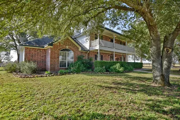 3151 Running River Lane, Washington, TX 77880