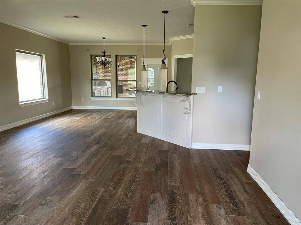 Port Neches, TX 77651,2138 Armstrong AVE