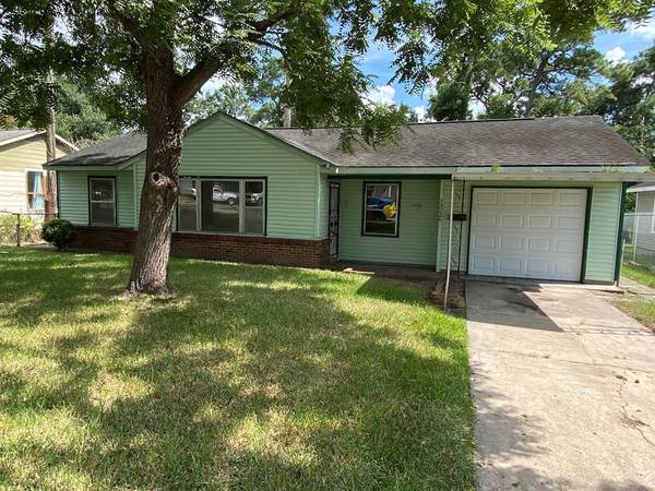 13226 Laguna ST, Houston, TX 77015