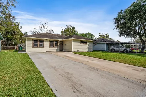 Houston, TX 77033,5847 Beldart ST