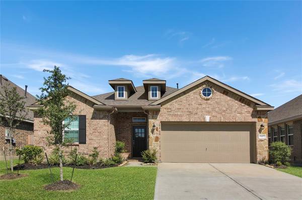 8407 Pecan Crest DR, Baytown, TX 77521