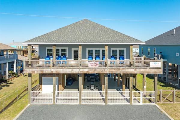 870 Kahla DR, Crystal Beach, TX 77650