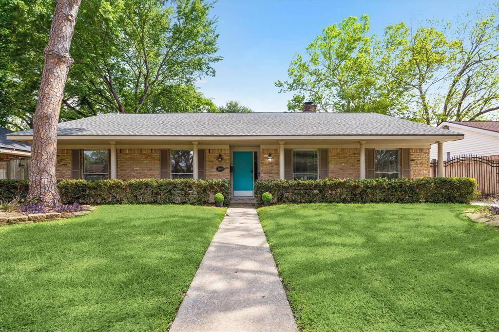 5939 Rutherglenn DR, Houston, TX 77096
