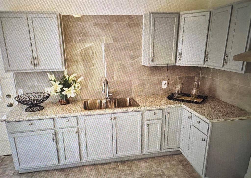 7005 Kassarine PASS, Houston, TX 77033