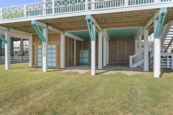 Crystal Beach, TX 77650,2599 Holiday DR