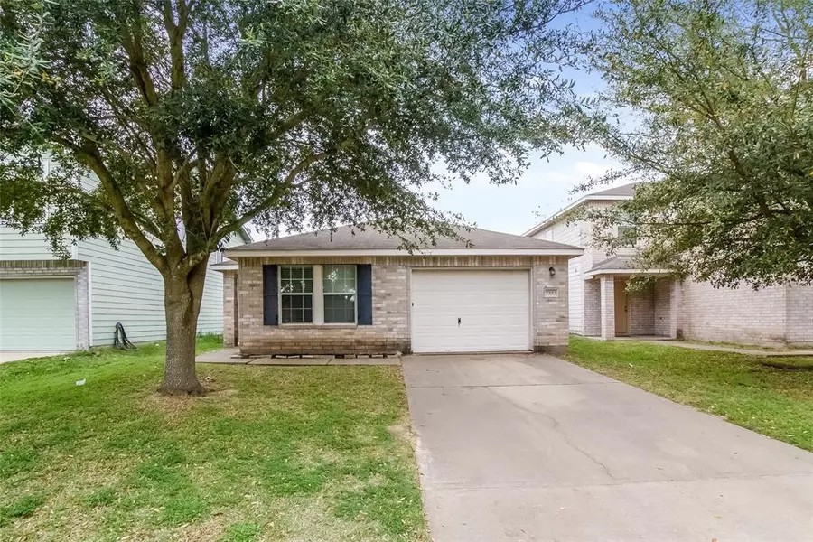 7322 Enchanted Creek DR, Cypress, TX 77433