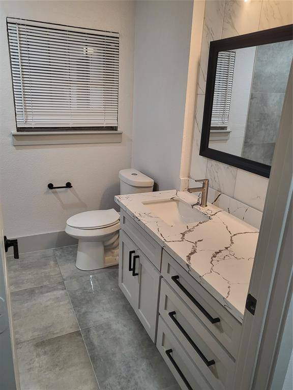 Houston, TX 77033,5726 Bellfort ST