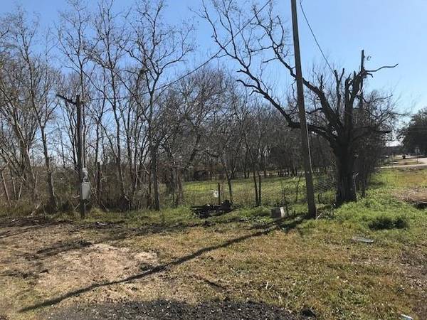 Dickinson, TX 77539,3001 lot 8 19th