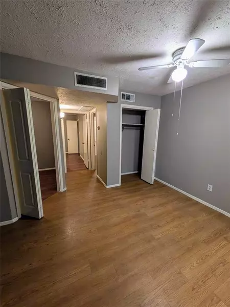 7313 Gulf FWY #318, Houston, TX 77017