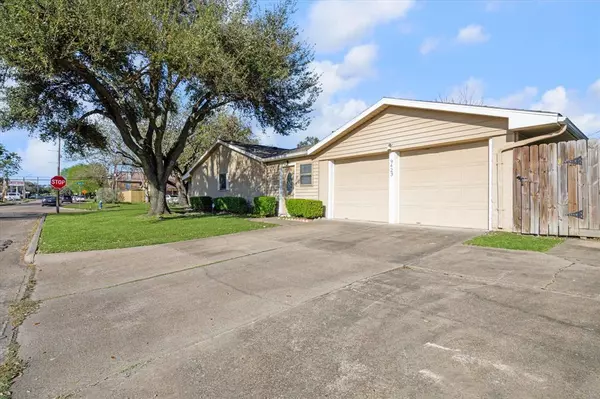 Houston, TX 77063,9423 Val Verde ST