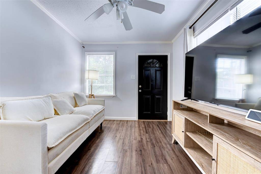 1211 Cabell ST, Houston, TX 77022