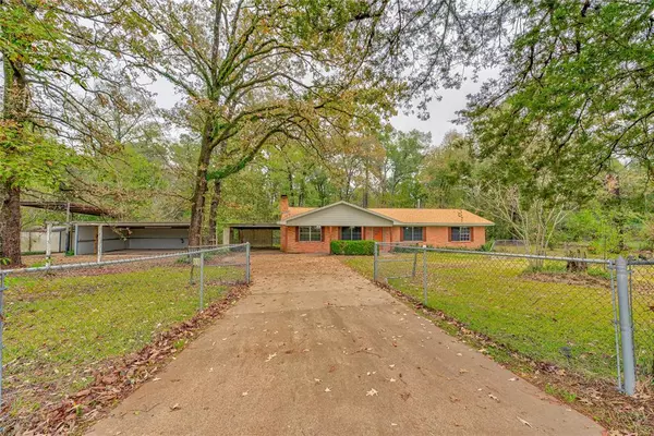 1012 Shady Pine,  Lufkin,  TX 75901